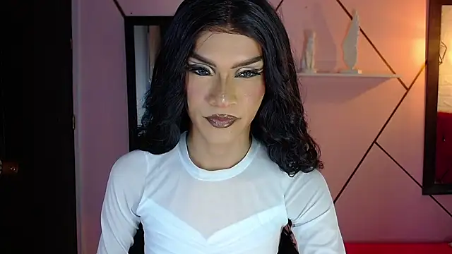 agatha rodriguez online show from 10-13-25, 01:56