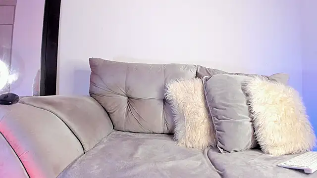 AshtonnSummer online show from 09-26-25, 06:15