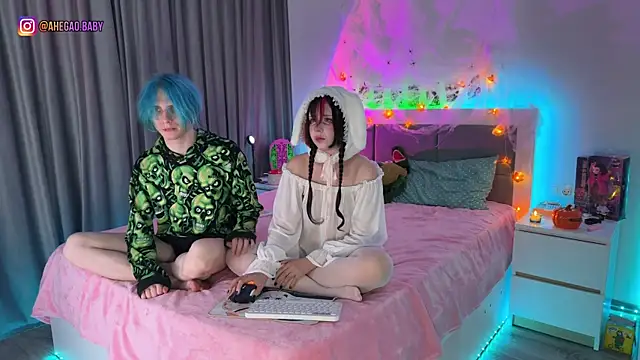 h3ntai baby online show from 10-23-25, 02:27