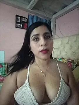 L ucero online show from 03-11-25, 04:19