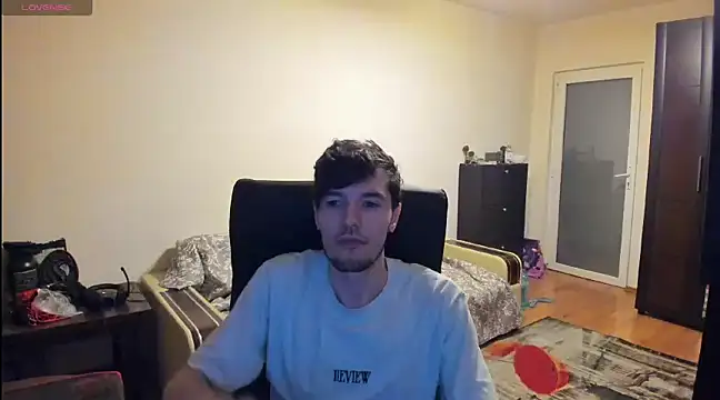 Snapshot of JustinPorno chatting on 03-17-25, 04:19 JustinPorno online show from 03-17-25, 04:19