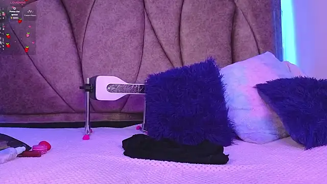 Kanela miller  online show from 03-27-26, 11:44