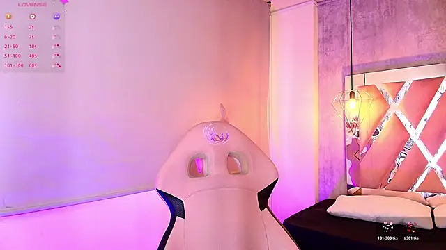 adara evanss online show from 11-29-25, 08:31