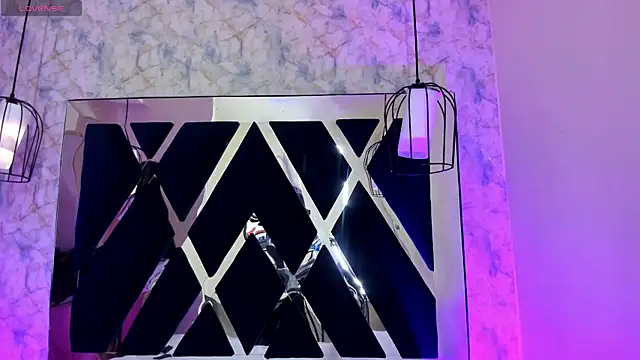 adara evanss online show from 11-10-25, 08:14