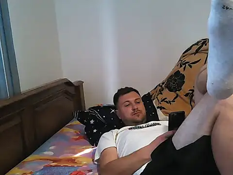 hugedickedd online show from 06-11-26, 02:14