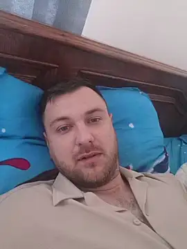 hugedickedd online show from 04-07-26, 06:59