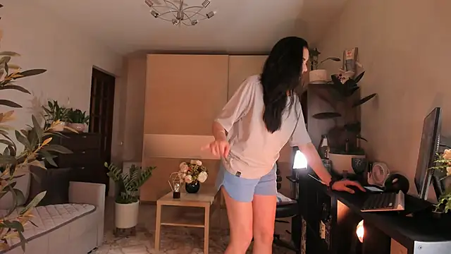 Viki Bellson online show from 09-12-25, 06:18