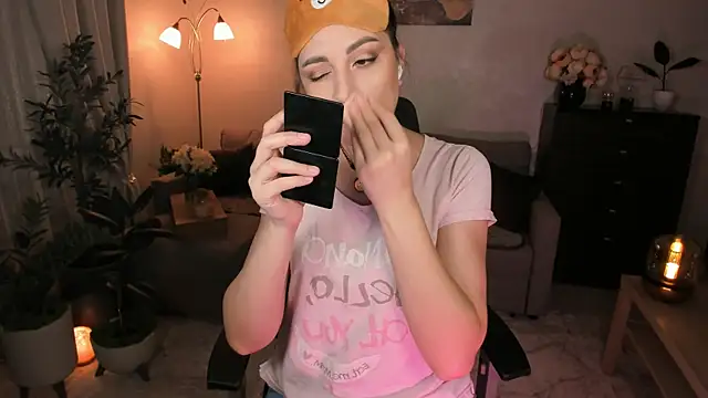 Viki Bellson online show from 11-09-25, 06:12