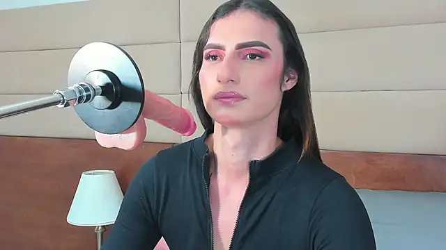 shantall skinny online show from 10-24-25, 03:38