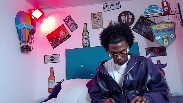 lili roussi online show from 12-20-25, 10:23