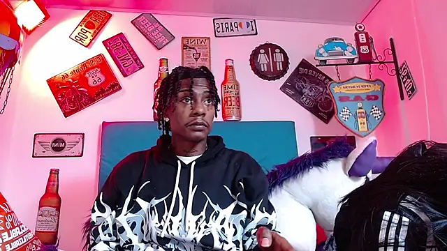 lili roussi online show from 10-30-25, 01:15