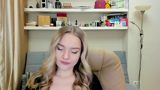 Kara Smith  online show from 01-29-25, 11:35