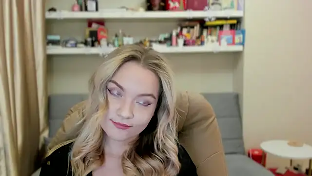 Kara Smith  online show from 02-21-26, 12:23