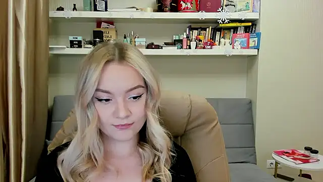 Kara Smith  online show from 01-11-26, 10:05