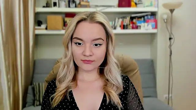 Kara Smith  online show from 09-13-25, 09:48