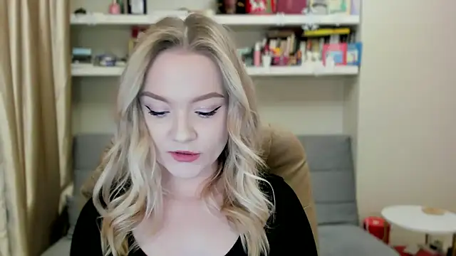 Kara Smith  online show from 02-21-26, 11:51