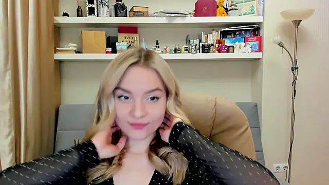 Kara Smith  online show from 03-08-25, 11:49