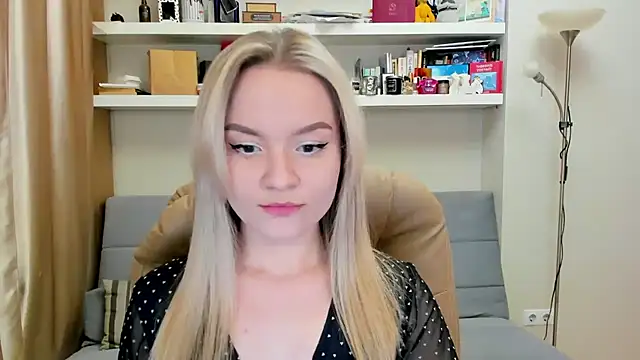 Kara Smith  online show from 02-28-25, 11:56