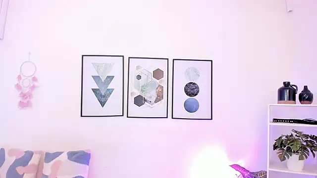 dullce77 online show from 11-08-25, 07:28