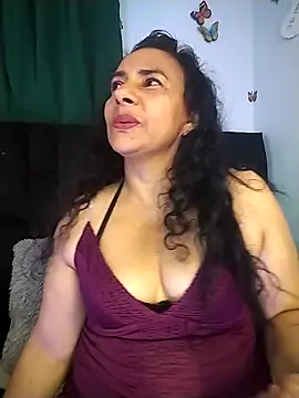 AlexaNovoa  online show from 04-23-26, 01:23