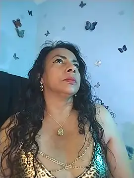 AlexaNovoa  online show from 05-31-26, 01:44