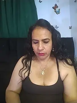 AlexaNovoa  online show from 05-20-26, 01:57