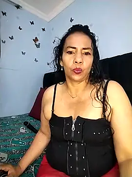 AlexaNovoa  online show from 12-21-25, 09:15