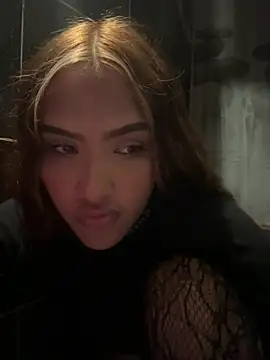 iamsara 21 online show from 05-26-26, 05:05