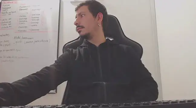 Snapshot of David_Blake69 chatting on 03-09-25, 07:59 David Blake69 online show from 03-09-25, 07:59