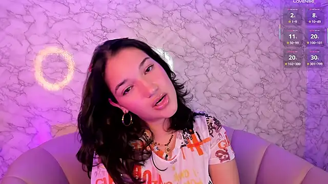 DivineMegan online show from 03-10-25, 02:50