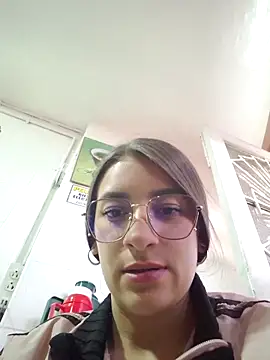 HOLY DOLL online show from 09-10-25, 10:53