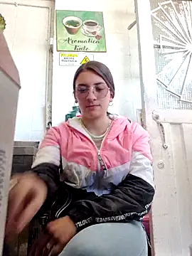 HOLY DOLL online show from 09-11-25, 08:42