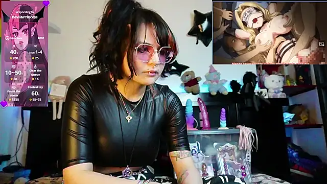 Devil And Princess online show from 06-25-26, 01:25