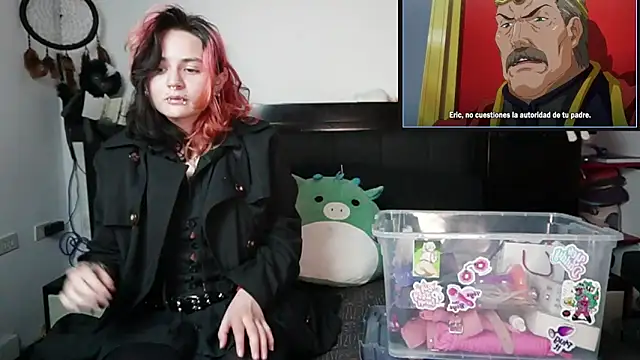 Snapshot of Devil_And_Princess chatting on 10-13-25, 01:29 Devil And Princess online show from 10-13-25, 01:29