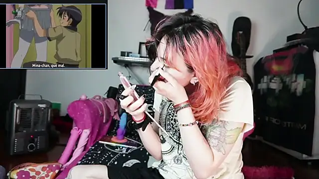 Snapshot of Devil_And_Princess chatting on 10-08-25, 03:41 Devil And Princess online show from 10-08-25, 03:41
