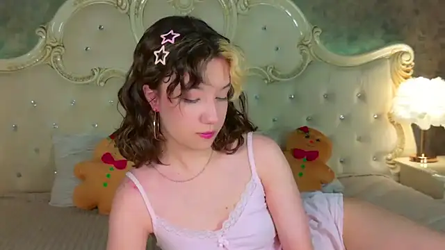 Gia Riccardo online show from 12-23-25, 10:47