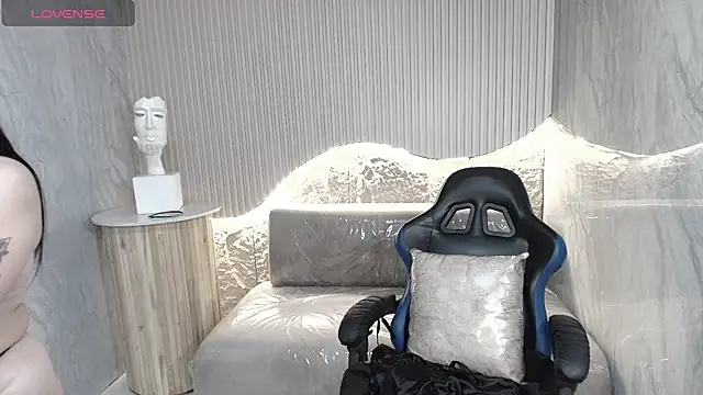 Snapshot of valeria_a1 chatting on 07-02-26, 03:07 valeria a1 online show from 07-02-26, 03:07