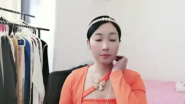 Rachel-6600 online show from 04-23-26, 06:09