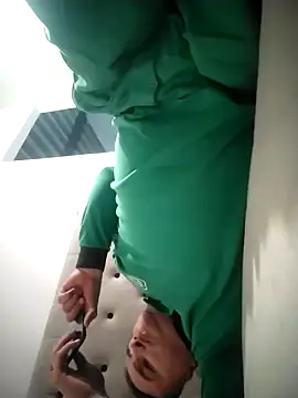 Snapshot of Andy-rtg chatting on 11-11-25, 01:55 Andy-rtg online show from 11-11-25, 01:55