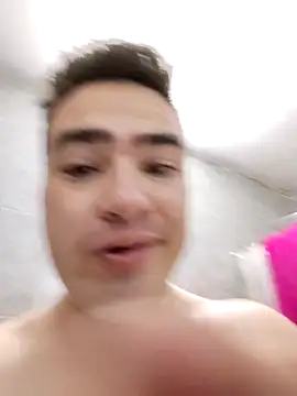 Snapshot of Andy-rtg chatting on 12-18-25, 11:25 Andy-rtg online show from 12-18-25, 11:25