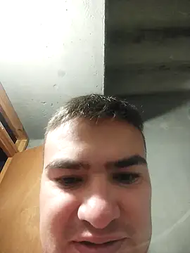 Snapshot of Andy-rtg chatting on 03-10-25, 11:23 Andy-rtg online show from 03-10-25, 11:23