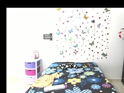 Snapshot of Olgahunder chatting on 03-12-25, 03:18 Olgahunder online show from 03-12-25, 03:18