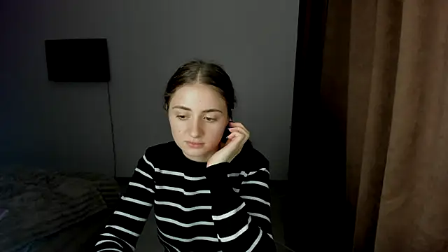 LilyHaart online show from 10-15-25, 04:15