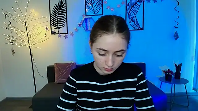 LilyHaart online show from 03-22-25, 04:04
