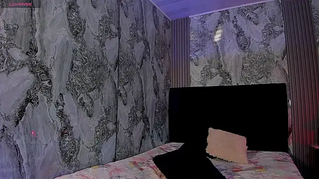 Snapshot of AshleyVega01 chatting on 01-16-26, 03:27 AshleyVega01 online show from 01-16-26, 03:27