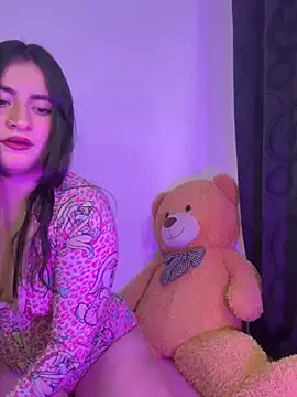 Snapshot of HADARA__ chatting on 03-13-25, 04:38 HADARA online show from 03-13-25, 04:38