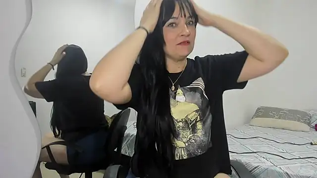 megan milf79 online show from 10-12-25, 12:56