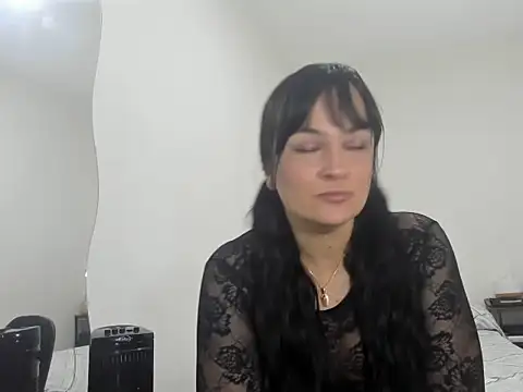 megan milf79 online show from 10-19-25, 04:10