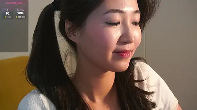 SeulBi online show from 03-13-25, 12:02