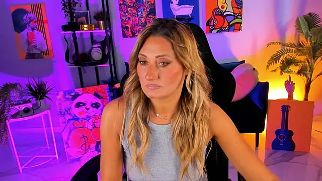 SarahAlluring online show from 09-24-25, 12:33